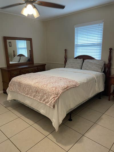 Large room for rent  Main Photo