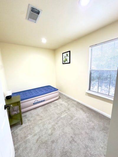 Affordable, comfy den - All Utilities included.  Main Photo