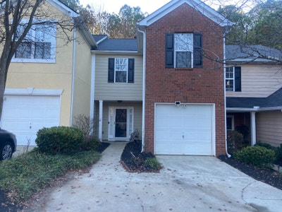 Spacious room in Lawrenceville Main Photo