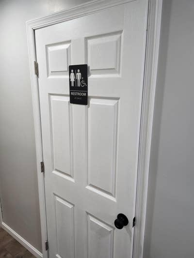 Room away from Home  Main Photo