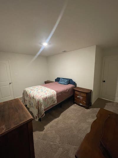 Room for rent  Main Photo