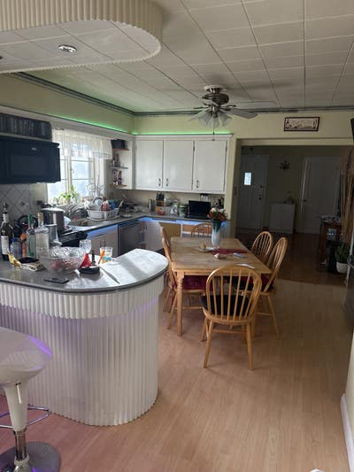 Furnished room for rent at DU WashPark Main Photo