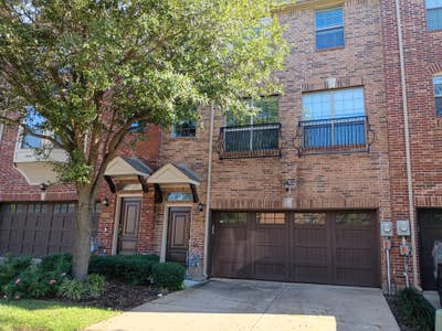 Charming abode in Irving Main Photo