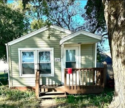 Cozy Single Unit in Blair | 1230 State St | $mo |  Main Photo