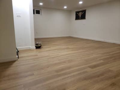 1 bed in 4 bedroom house with yard Main Photo