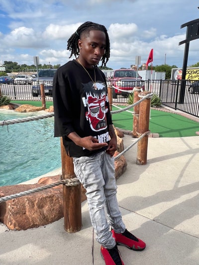 Searching for a room! Main Photo