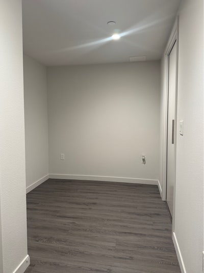 Den Available in Apt Main Photo