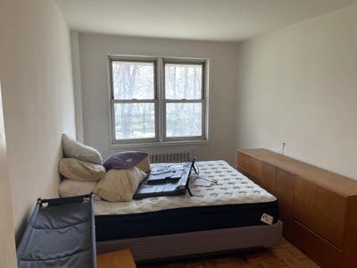 Room for rent in Riverdale  Main Photo