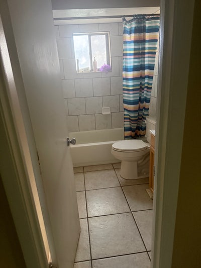 Duplex room for rent Main Photo