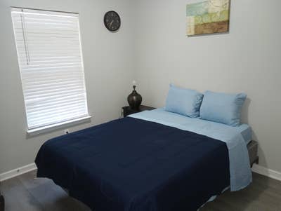 Private Room available Main Photo