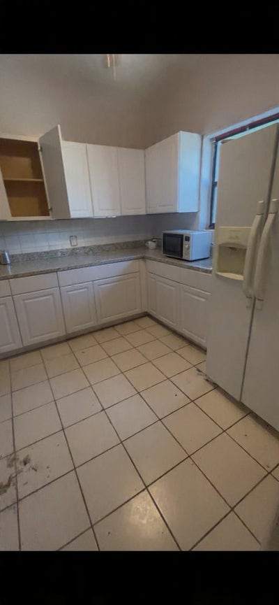 1 bedroom in beautiful house Main Photo