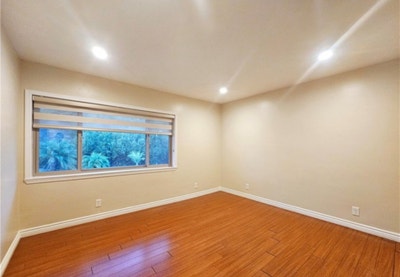 Room for rent centrally located  Main Photo