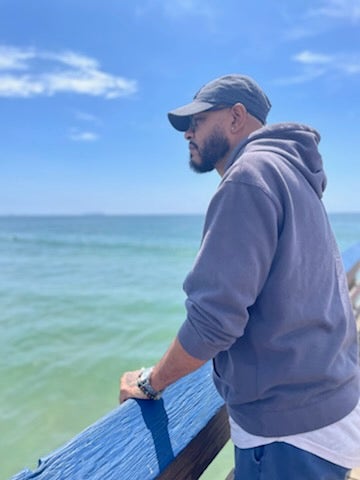 Room wanted in Oceanside, CA Main Photo