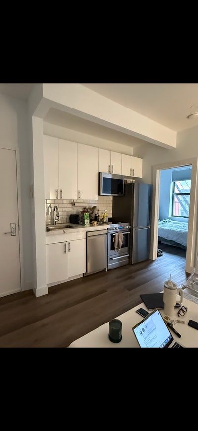 Lower East Side – Room for Rent (2 Bed / 2 Bath) Main Photo