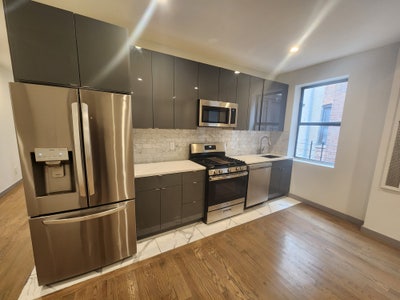 Rooms in renovated apartment in West Harlem Main Photo