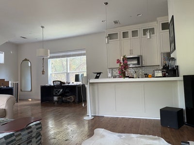 Small 1 BR / 1 BA in a beautiful townhome Main Photo