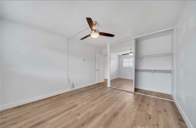 Looking for roommate  Main Photo