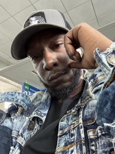 Room wanted in Detroit Main Photo