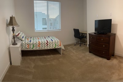 Room for Rent in Valencia-Female Student Prefer  Main Photo