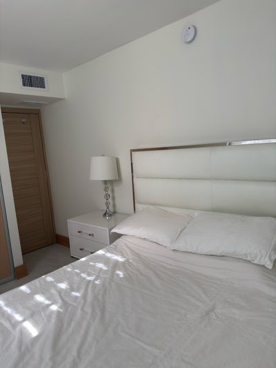 Nice and furnished room in Aventura*** Main Photo