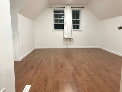 Room for rent in big single family home. Main Photo