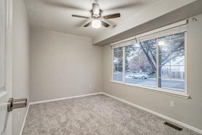 Modern Co_Living Room in Prime Thornton Location  Main Photo