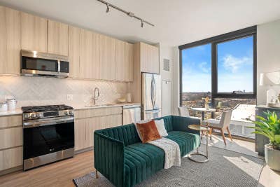 Stunning ConvertibleJr 1 Bedroom in Medical Distri Main Photo