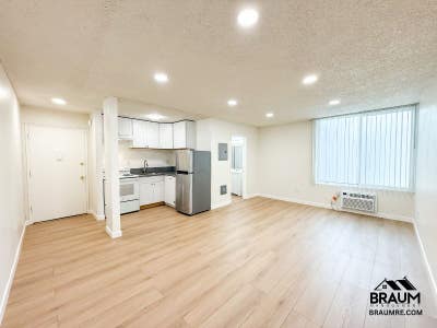 Cozy Studio Apartment in North Hollywood_$mo Main Photo