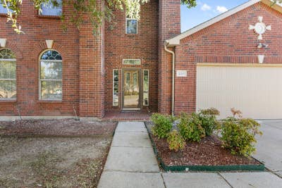 The best house in Cedar Hill Main Photo