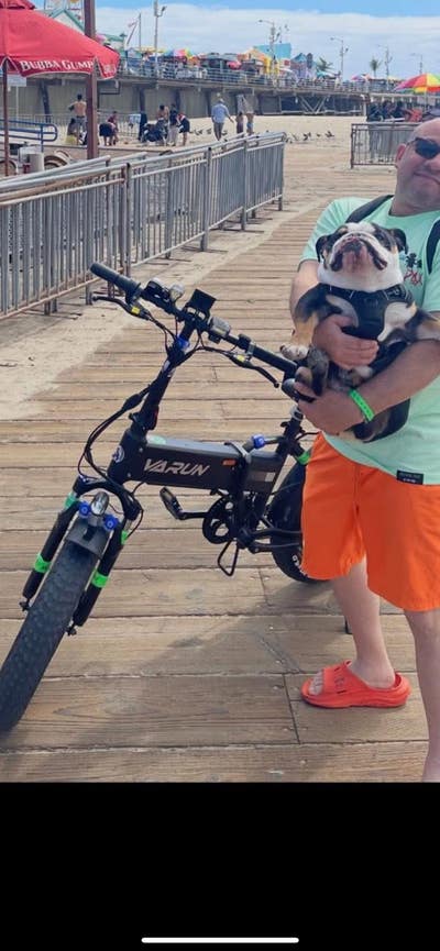 Hi, I am interested in the room for rent.  I... Main Photo