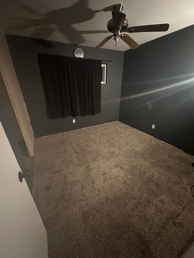 Room available now Main Photo