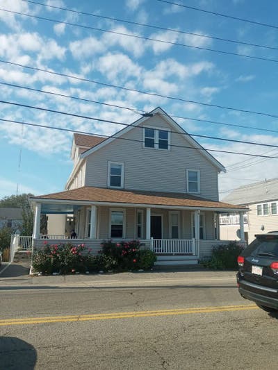 Recently Renovated Furnished Room With All Utiliti Main Photo