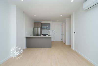 #712 3 bed 2 bath - luxury living by Franklin Ave  Main Photo