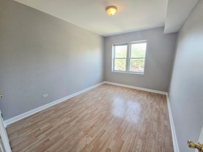 Looking for sublet for rest of lease term  Main Photo