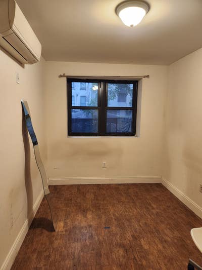 Room available in Harlem Apartment w/ Backyard Main Photo