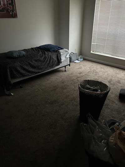 Room available  Main Photo