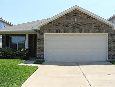 2 vacant rooms available  Main Photo