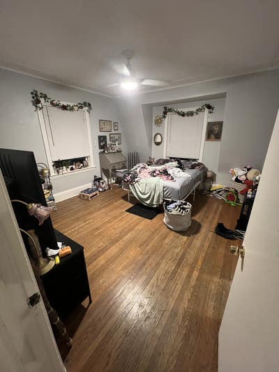 1 queen/king bedroom for SUBLEASE Main Photo