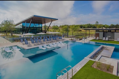 Bright pad in Austin Main Photo