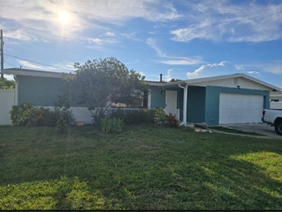 Roommate Needed – 3BR House with Great Amenities Main Photo