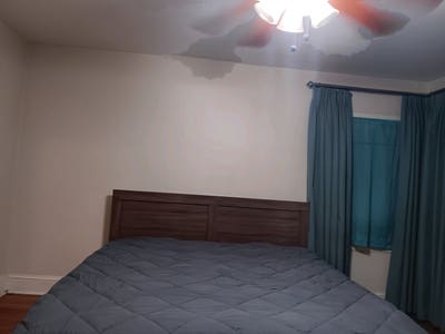 Master bedroom available $800. Main Photo