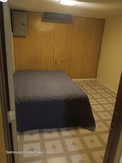 Room Available in Warren Main Photo