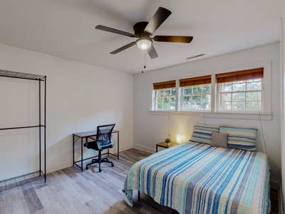  Cozy Atlanta Home Furnished and Spacious  Free Wi Main Photo