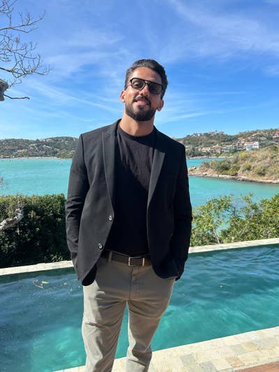 Quiet and responsible professional looking for a p Main Photo