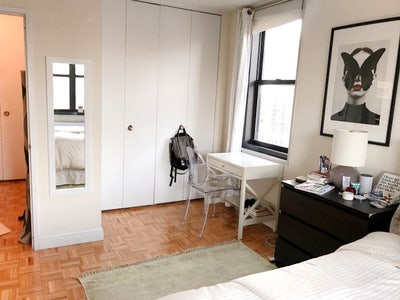 Large Private Nyc Room - New Female Roomie Needed Main Photo