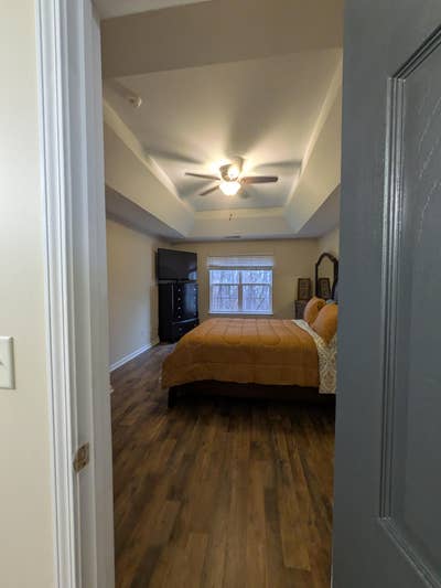 Beautiful Home Just 7 Minutes from Davis Lake Pkwy Main Photo