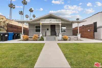 Beautiful home/Beautiful Friends  Main Photo