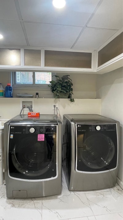 2 rooms for rent in Kew Gardens – Great Location! Main Photo