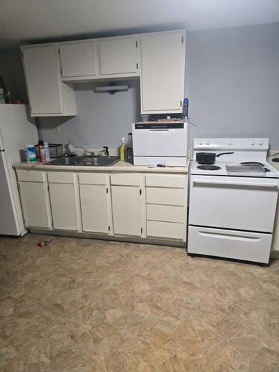 1 room available  Main Photo