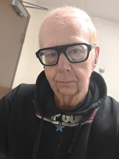 Reliable male looking for Huntington Beach room Main Photo